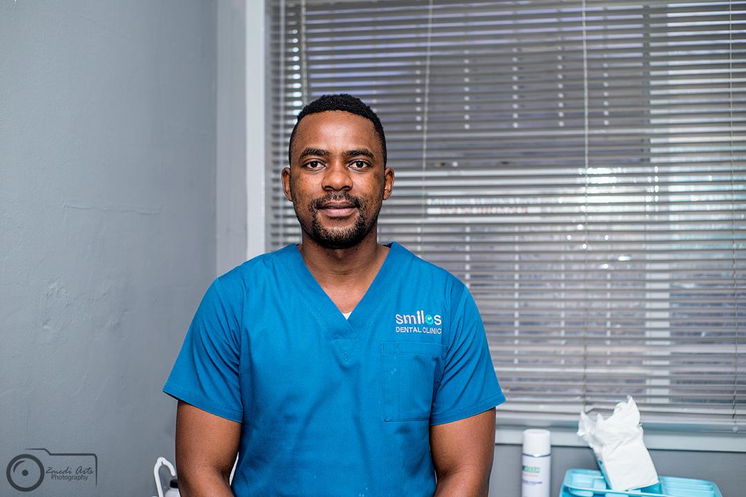 https://www.smilesdental.co.bw/wp-content/uploads/2025/01/drsiziba.jpg